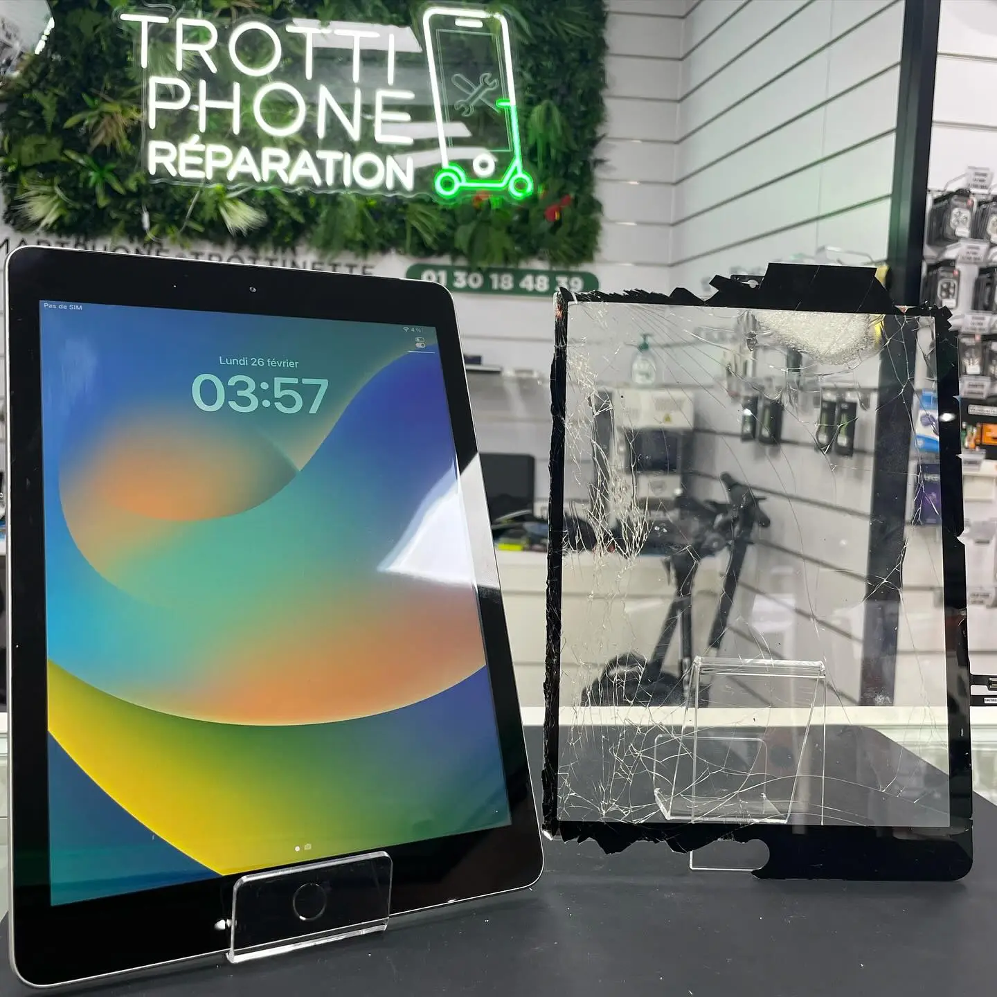 Réparation désoxydation (eau) téléphone Domont avant après - TROTTIPHONE - Expert Val-d'Oise